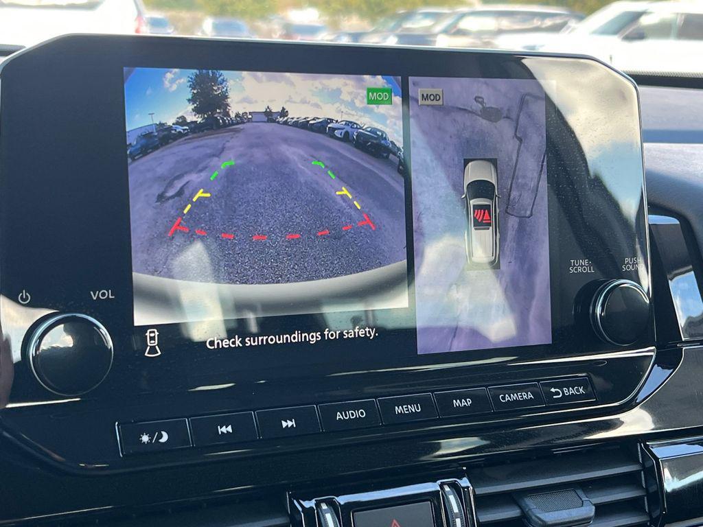 new 2025 Nissan Pathfinder car, priced at $40,400