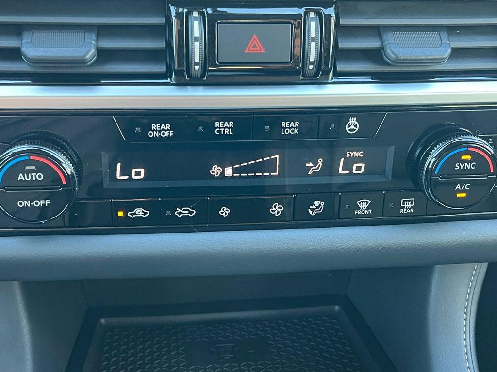 new 2025 Nissan Pathfinder car, priced at $40,400