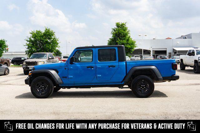 used 2022 Jeep Gladiator car, priced at $28,611