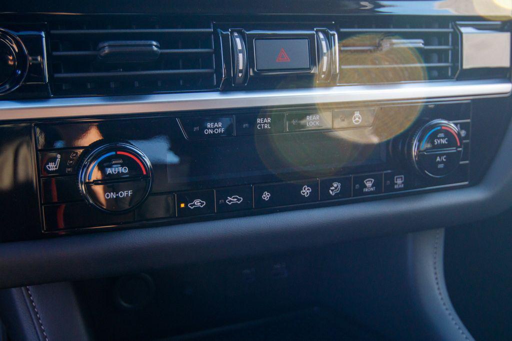 new 2025 Nissan Pathfinder car, priced at $41,999