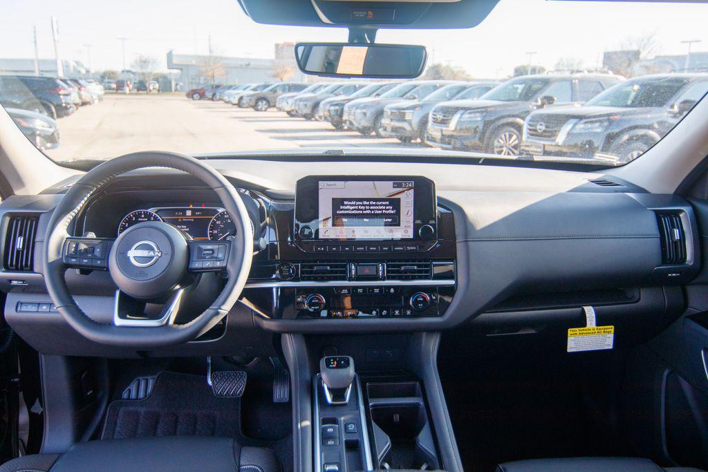 new 2025 Nissan Pathfinder car, priced at $41,999