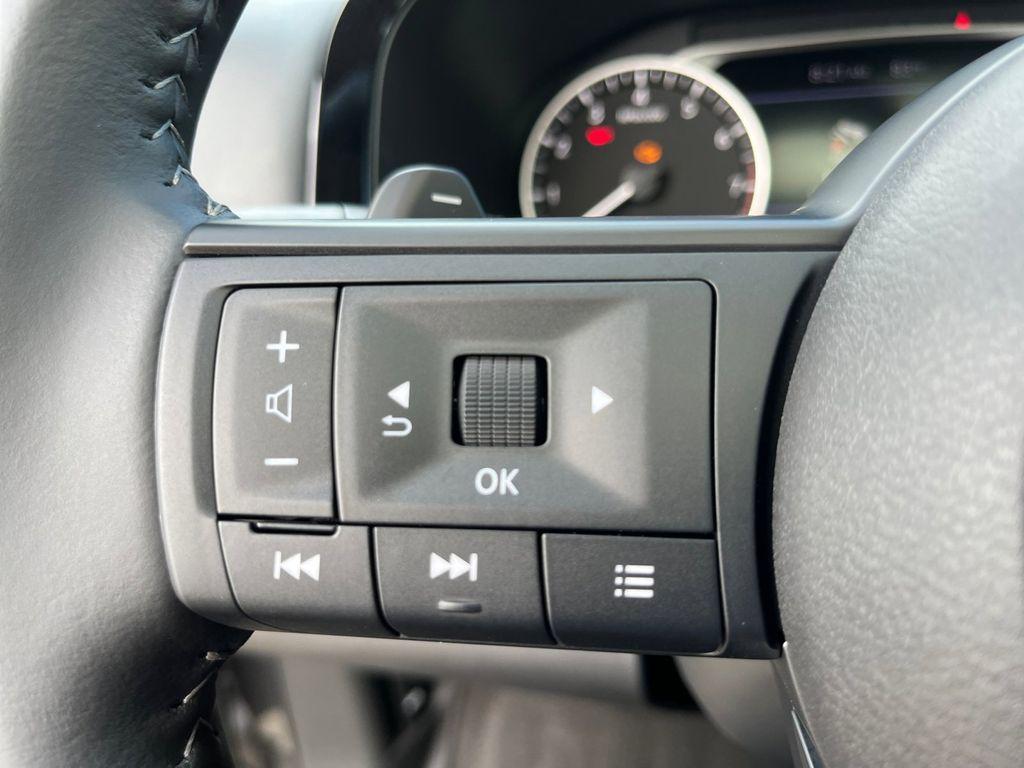 new 2025 Nissan Pathfinder car, priced at $36,975
