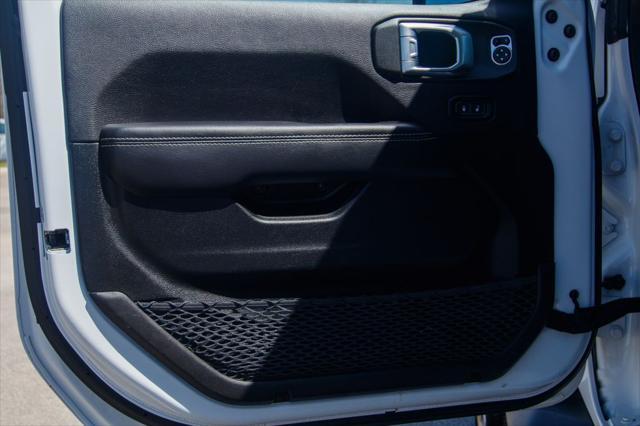 used 2022 Jeep Gladiator car, priced at $27,688