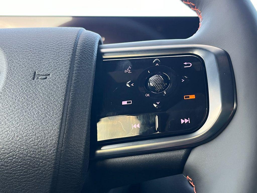 new 2025 Nissan Armada car, priced at $69,035