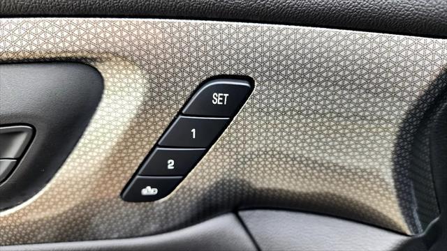 used 2023 Chevrolet Traverse car, priced at $35,950