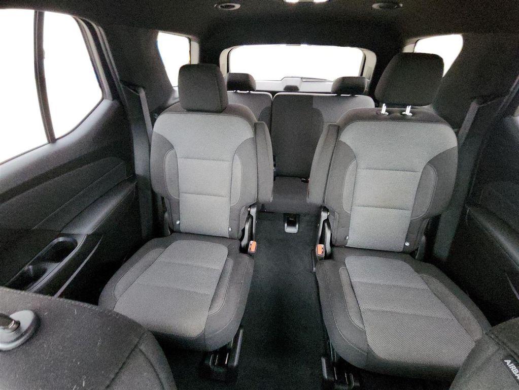 used 2023 Chevrolet Traverse car