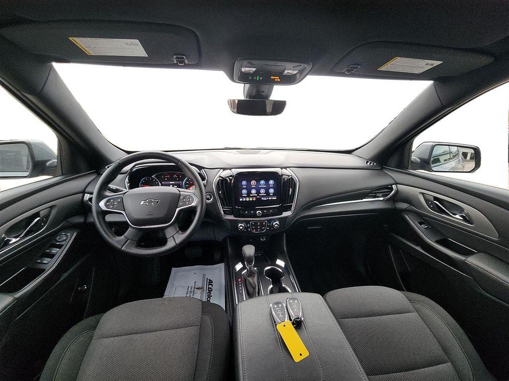 used 2023 Chevrolet Traverse car