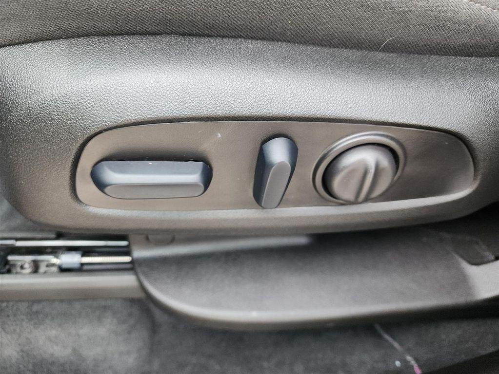 used 2023 Chevrolet Traverse car