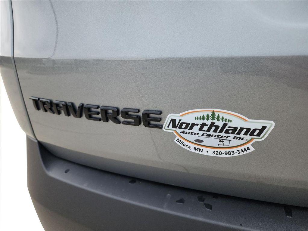 used 2023 Chevrolet Traverse car