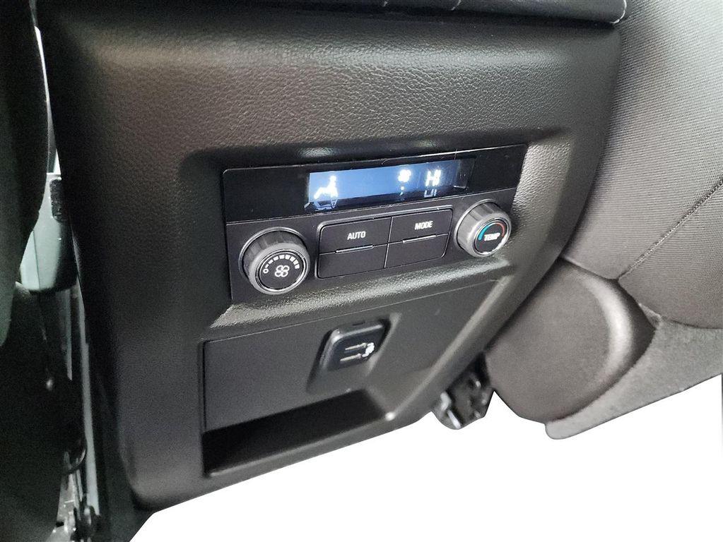used 2023 Chevrolet Traverse car