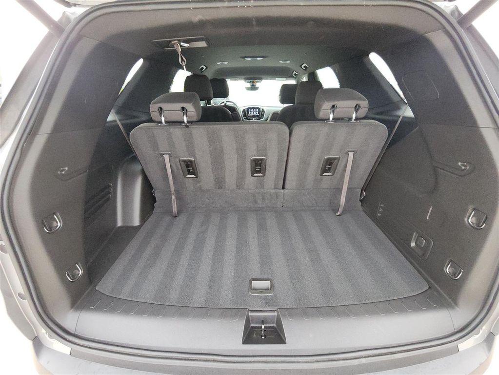 used 2023 Chevrolet Traverse car