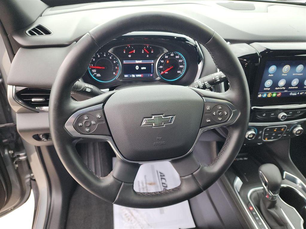 used 2023 Chevrolet Traverse car