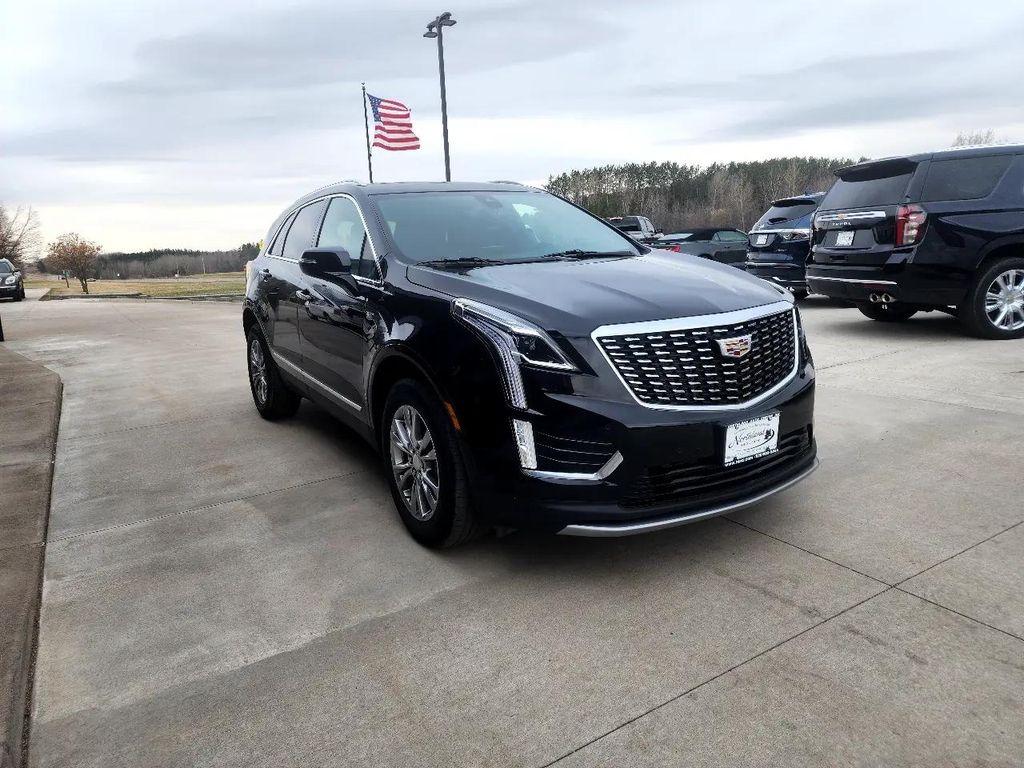used 2023 Cadillac XT5 car, priced at $38,448