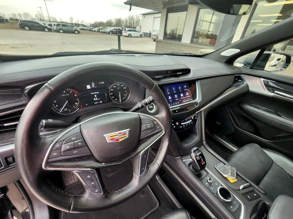 used 2023 Cadillac XT5 car, priced at $38,448