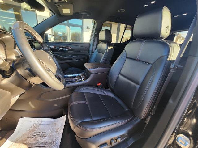 used 2023 Chevrolet Traverse car, priced at $31,950