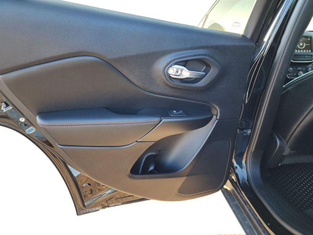 used 2022 Jeep Cherokee car, priced at $23,950