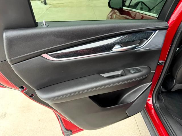 used 2023 Cadillac XT5 car, priced at $35,950