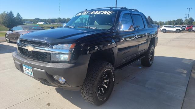 used 2005 Chevrolet Avalanche car, priced at $13,250