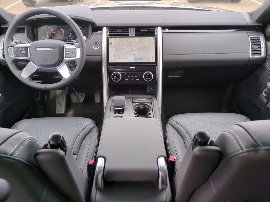 new 2025 Land Rover Discovery car, priced at $71,528
