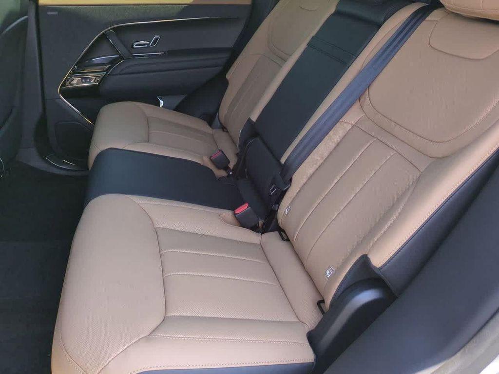 new 2025 Land Rover Range Rover Sport car, priced at $122,435