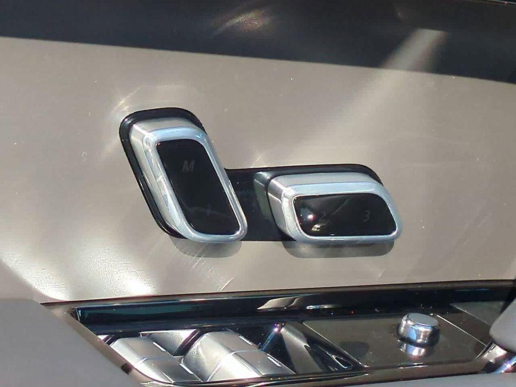 new 2025 Land Rover Range Rover Sport car, priced at $102,115