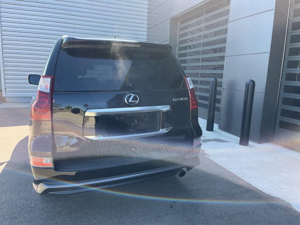 used 2022 Lexus GX 460 car, priced at $56,132