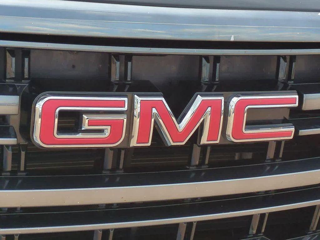 used 2022 GMC Yukon XL car, priced at $54,977