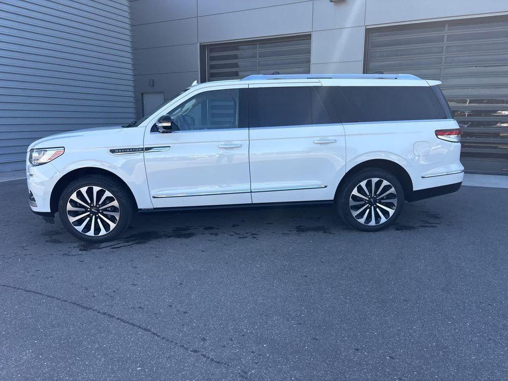 used 2023 Lincoln Navigator L car, priced at $71,883