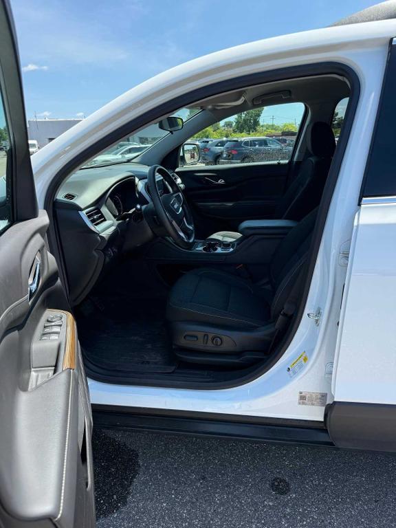 used 2022 GMC Acadia car, priced at $30,872