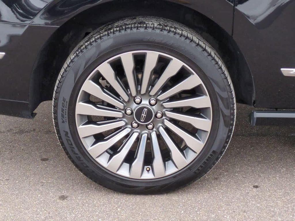 used 2019 Lincoln Navigator L car, priced at $36,424