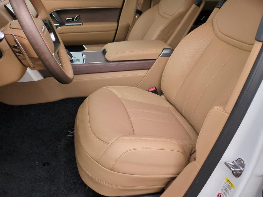 new 2025 Land Rover Range Rover car, priced at $126,380