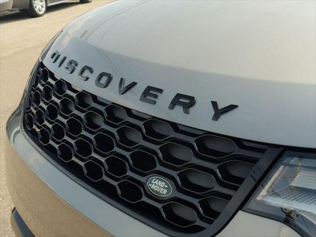 used 2022 Land Rover Discovery car, priced at $46,342