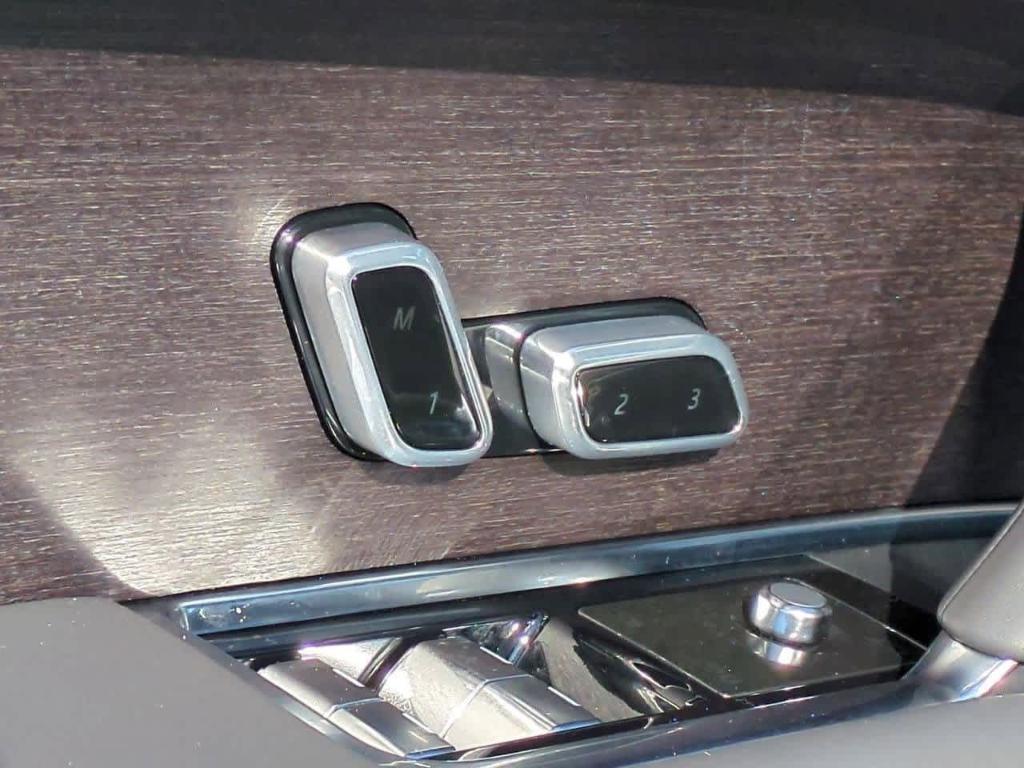 new 2025 Land Rover Range Rover car, priced at $171,305