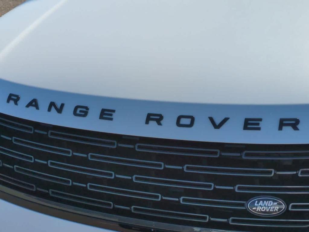 new 2025 Land Rover Range Rover car, priced at $171,305