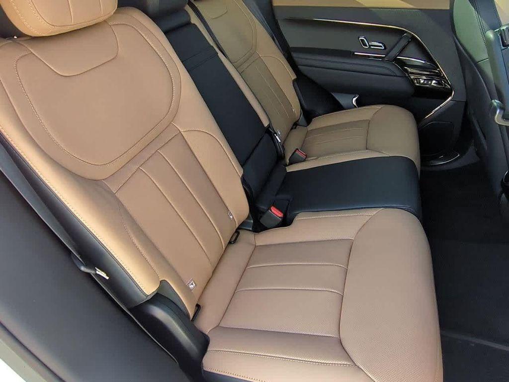 new 2025 Land Rover Range Rover Sport car, priced at $107,665