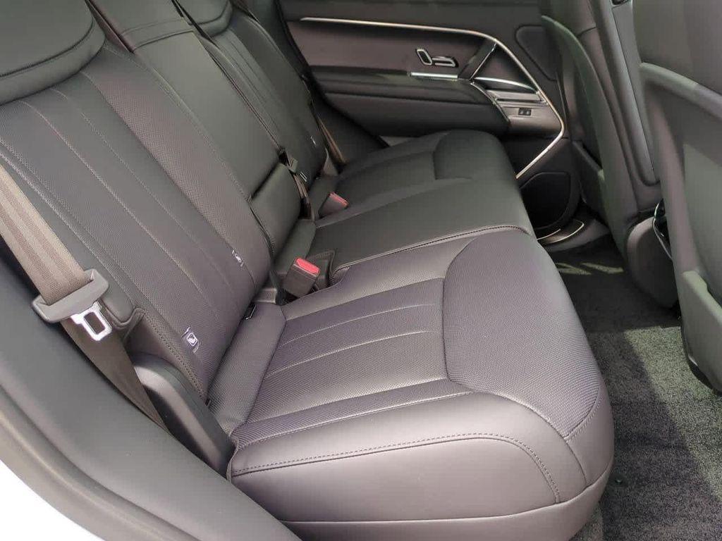 new 2025 Land Rover Range Rover car, priced at $123,380