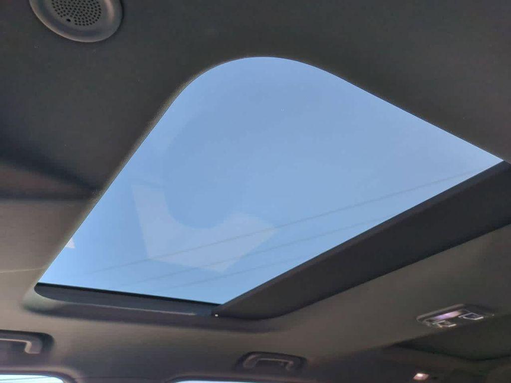 used 2023 Land Rover Discovery car, priced at $39,898