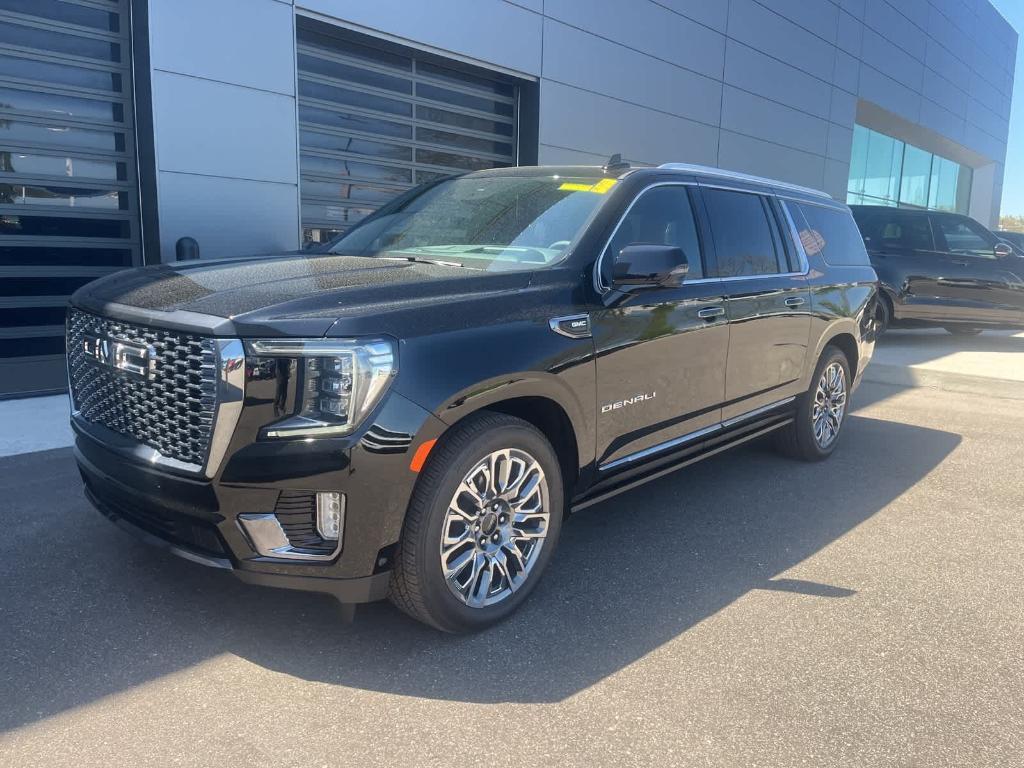 used 2024 GMC Yukon XL car, priced at $91,862