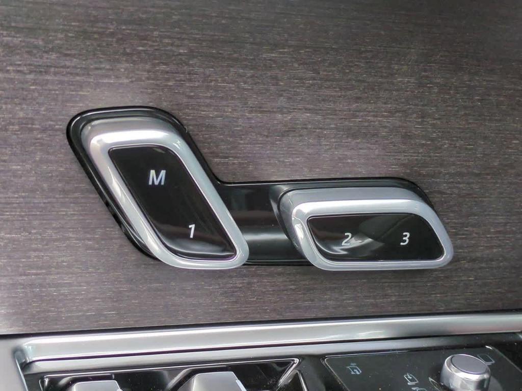 new 2025 Land Rover Range Rover car, priced at $146,580