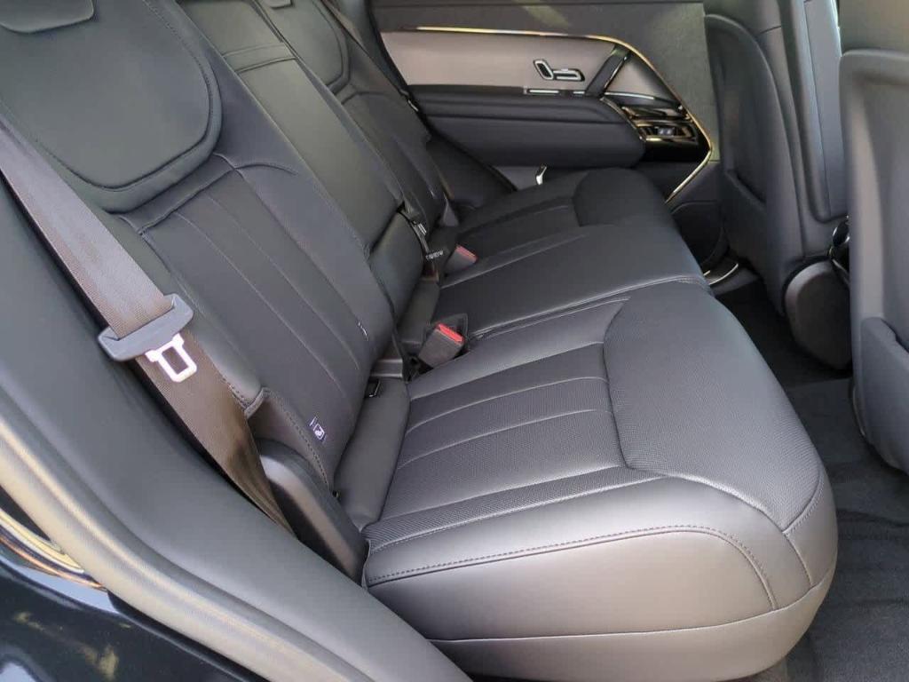 new 2025 Land Rover Range Rover Sport car, priced at $92,835