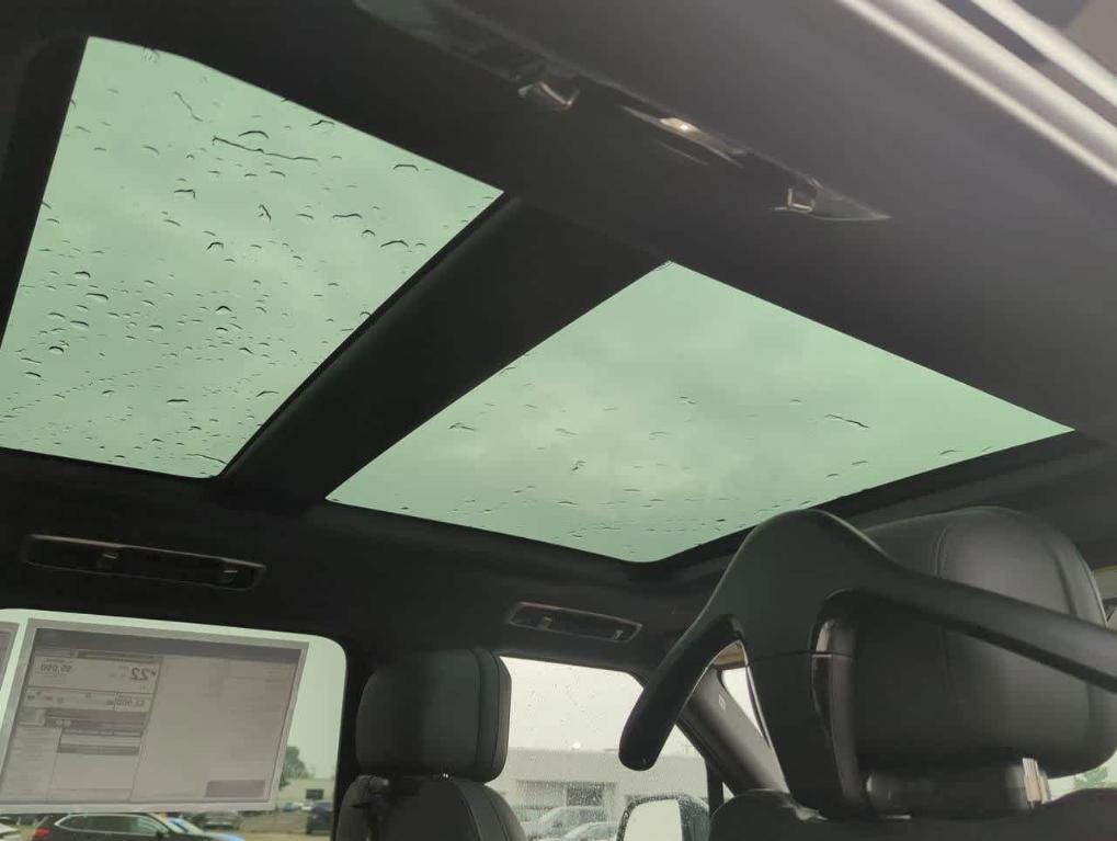 new 2025 Land Rover Range Rover Sport car, priced at $94,615