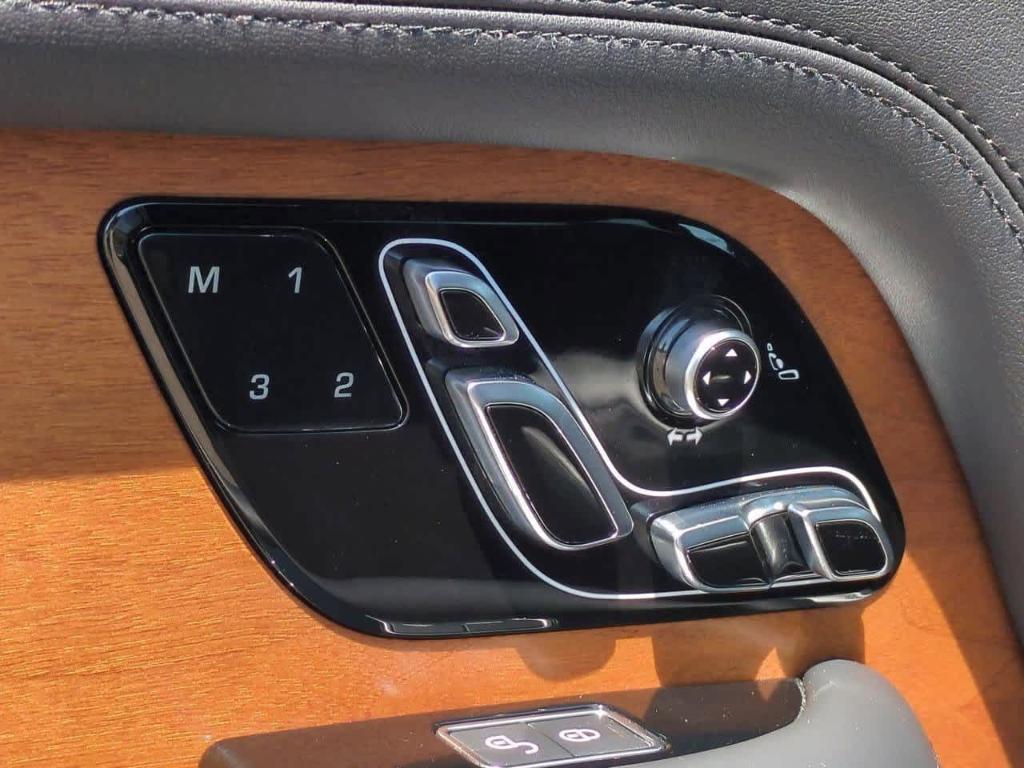 used 2019 Land Rover Range Rover car, priced at $37,871