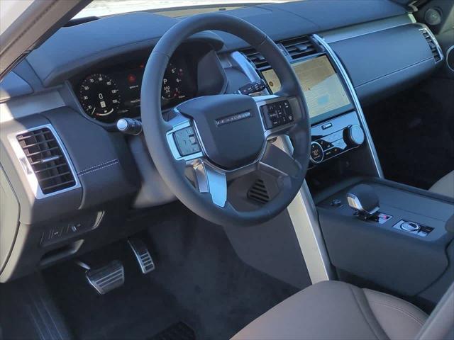 new 2025 Land Rover Discovery car, priced at $75,278