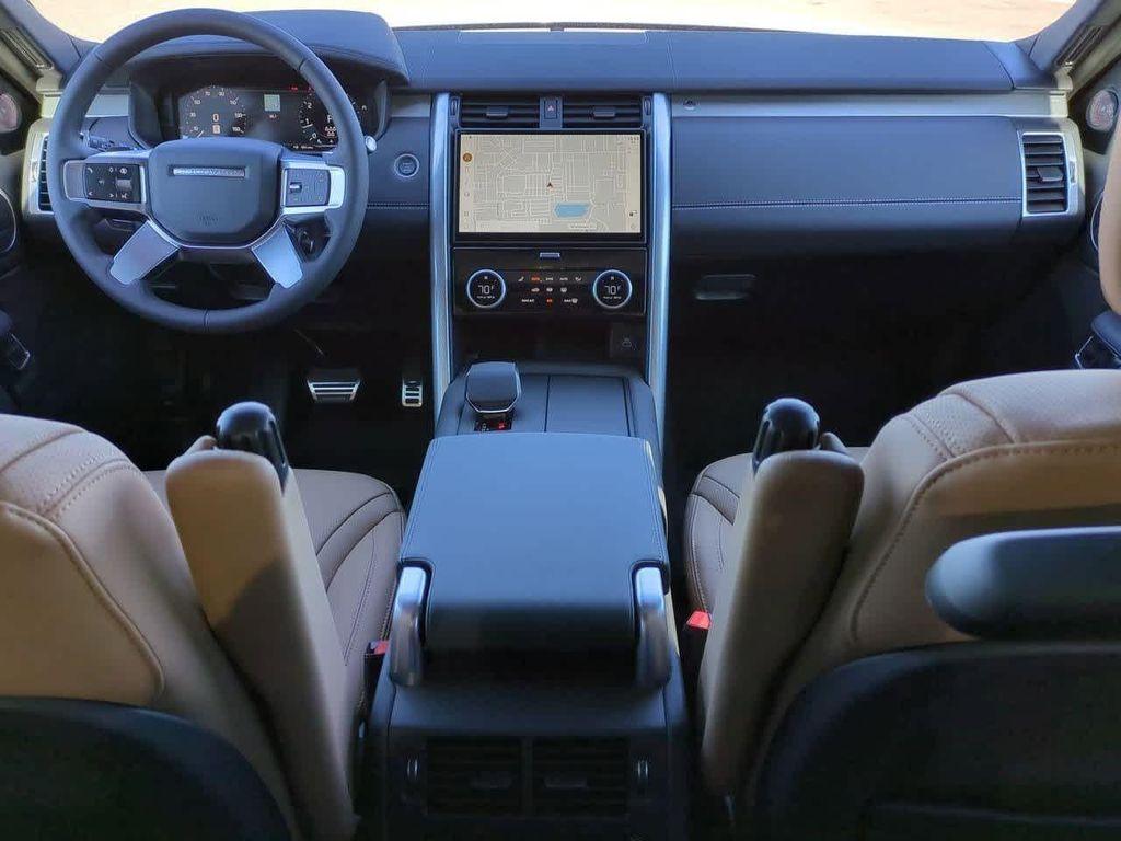 new 2025 Land Rover Discovery car, priced at $75,278