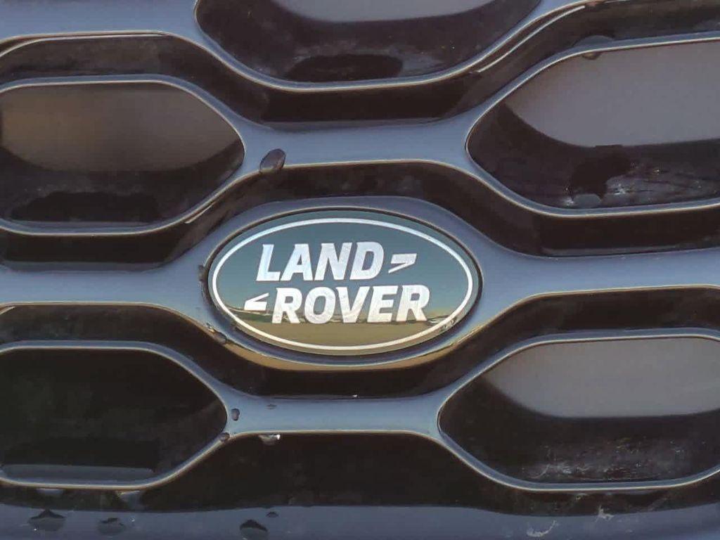 new 2025 Land Rover Discovery car, priced at $75,278