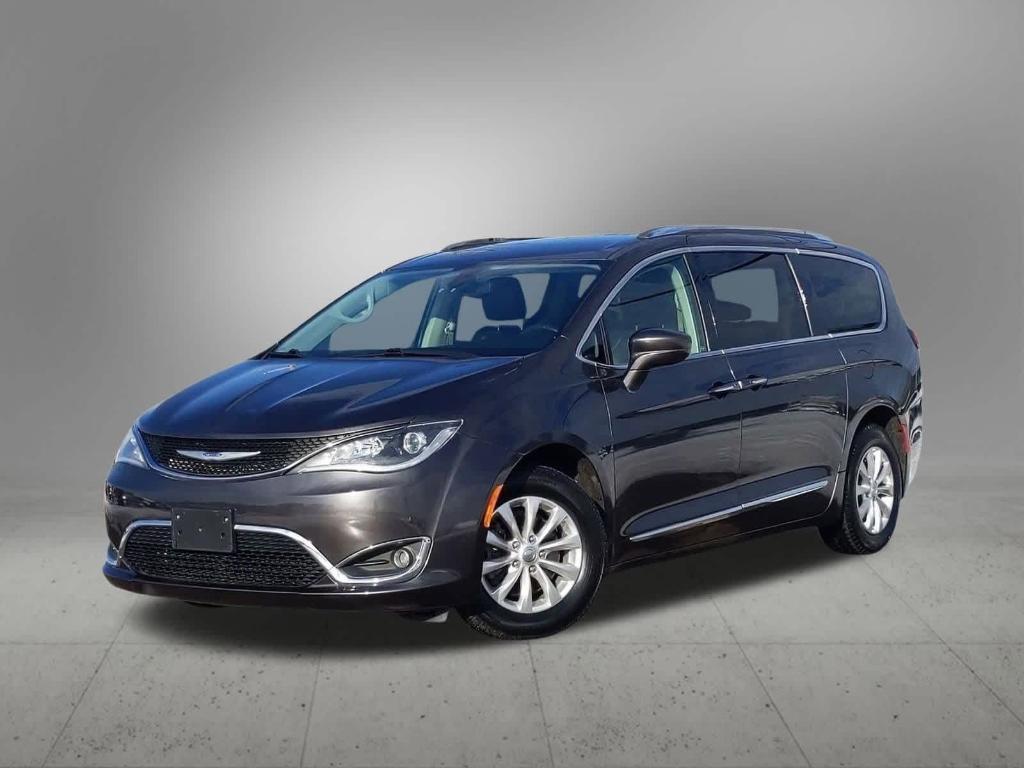 used 2019 Chrysler Pacifica car, priced at $18,142