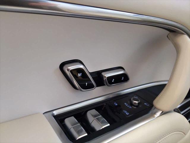 new 2025 Land Rover Range Rover car, priced at $273,185