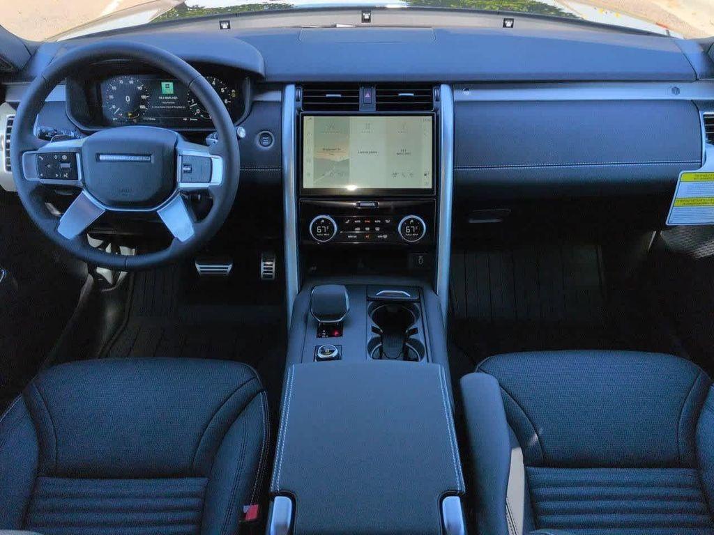 new 2026 Land Rover Discovery car, priced at $77,391