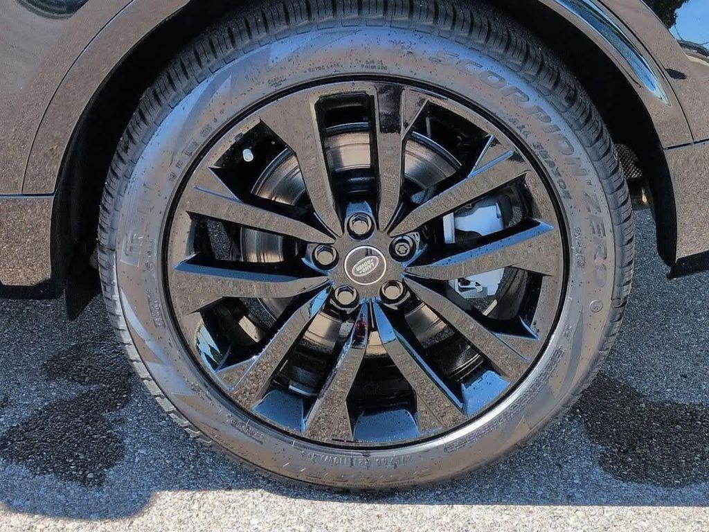 new 2026 Land Rover Discovery car, priced at $77,391