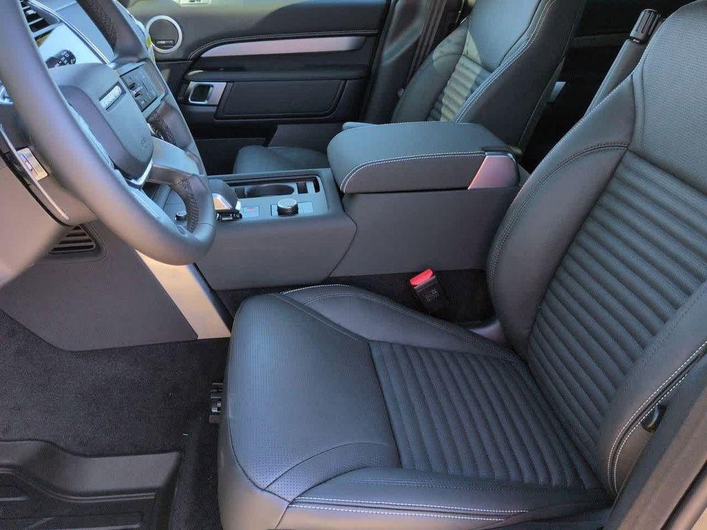 new 2026 Land Rover Discovery car, priced at $77,391